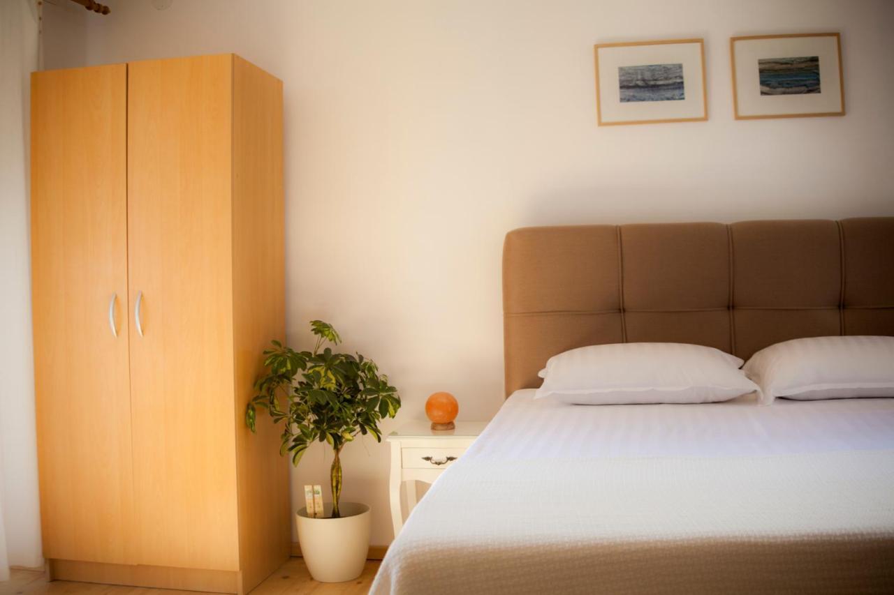 Amarilis Rooms Groznjan Exterior photo